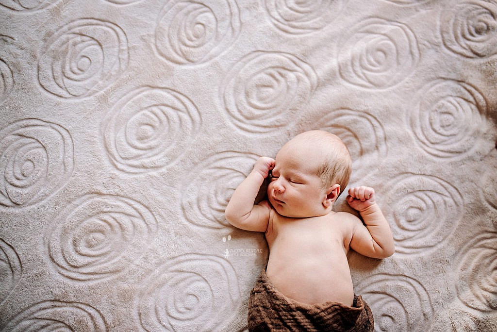 naturalna sesja noworodkowa